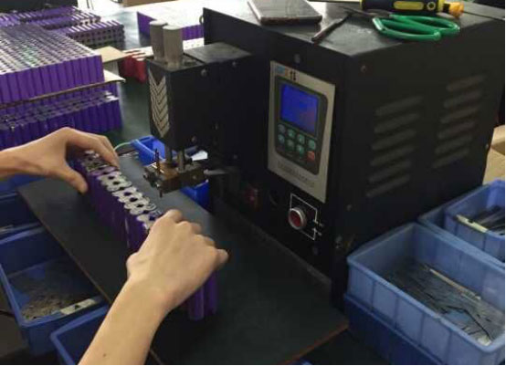 welder the 18650 battery